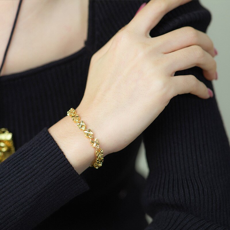 Four-leaf Clover Bracelet - LightsBetter