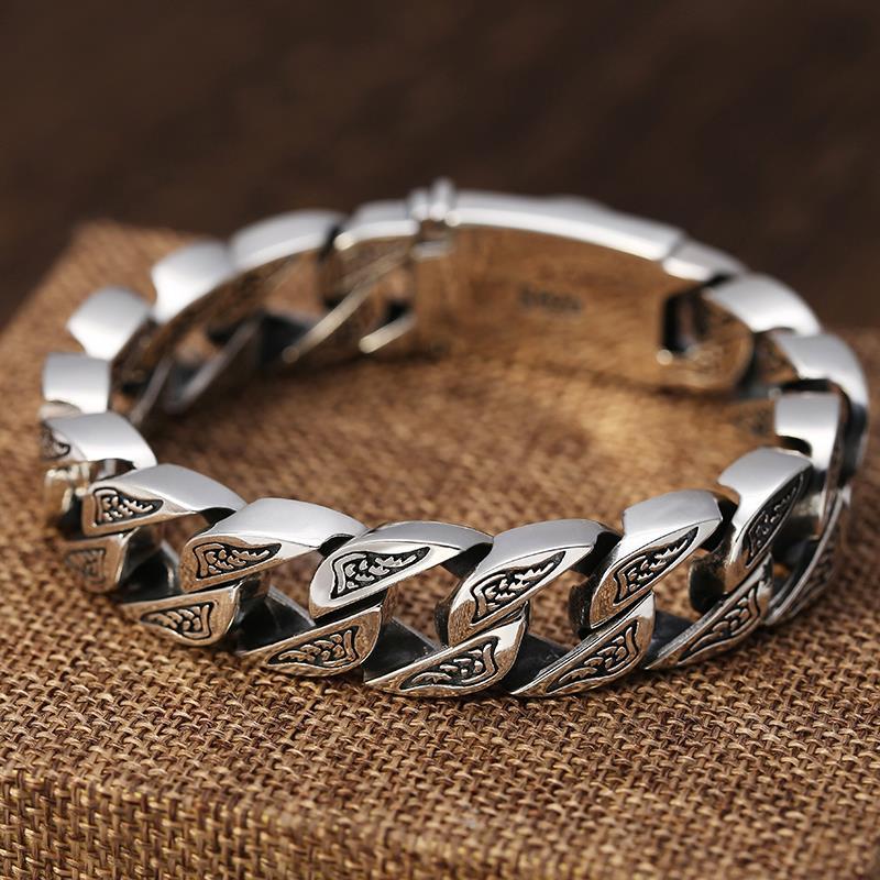 Friends Bracelet - LightsBetter